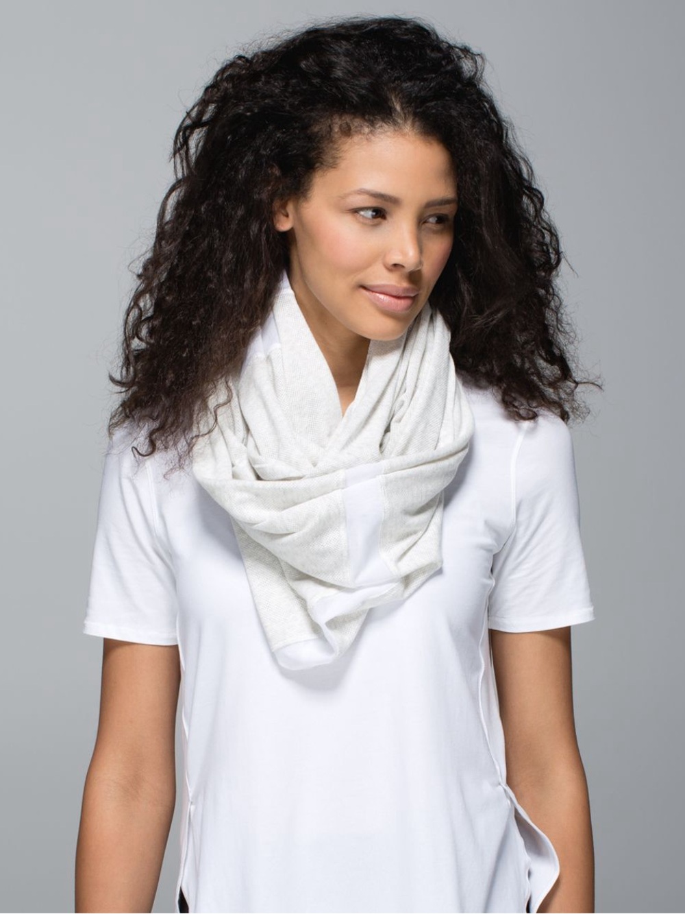 Lululemon Sun Salutation Circle Scarf Heathered Grey White